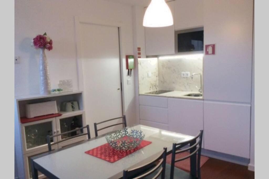 Apartamento Espelho Da Ria No Coracao De Aveiro Exterior foto